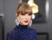 Taylor Swift 2025 wall calendar