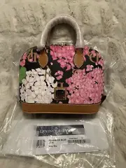 NWT Dooney & Bourke Black HYDRANGEA FLORAL Monogram Bitsy Crossbody Bag