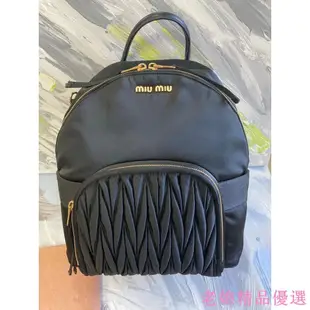 MIU MIU 歐洲精品 抓皺 後背包 ( 包 ) 8成新。$14000