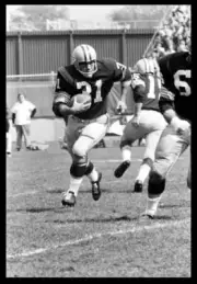 Green Bay Packers Fullback Jim Taylor carries the ball during the - Old Photo 1