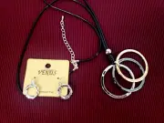 NECKLACE AND EARRINGS Set With 3 Circle Charms Golden Silver Black NEW