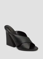 GUESS Women's Black Kiddy Heels Size: 9