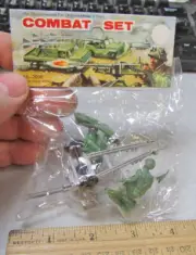 vintage 1960 kids dime store toy, combat set, Army men set, Cannon & 2 army men