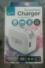 ILIVE ANYWHERE CHARGER WITH DUAL USB PORTS-CHARGE INDICATOR-APPLE ANDROID