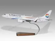 Boeing 737-800 Polynesian Airlines Desk Wood Airplane Model Small Scale 1/130