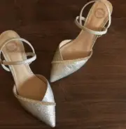 I. Miller Shoes Pump Kitten Heels Pointed Toe Silver Sparkle Size 8.5 in Box $90
