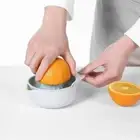 Plastic Manual Portable Orange Juicer Lemon Squeezer Citrus Presser Fruit Tool