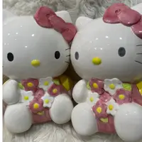 在飛比找蝦皮購物優惠-日本進口Hello Kitty大型28公分可愛陶瓷存錢筒公仔