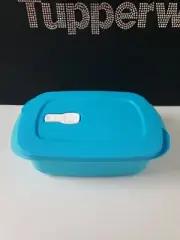 Tupperware Crystalwave Plus 4 Cup Microwave Rectangular Dish Container Blue .