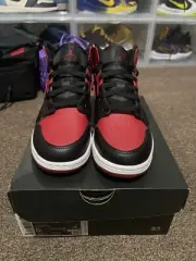 Nike Air Jordan 1 Mid Banned (Bred) GS 5Y