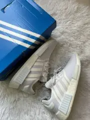 New Adidas Originals Size 6.5 womens White Nmd_r1's Sneaker