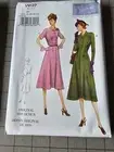 Vogue Vintage Model 9127 1939 Dress Pattern - Sizes 14-22 Uncut