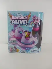 NEW Hatchimals ALIVE Make a Splash Playset with 15 Accessories Bathtub 2 Color