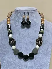 Multi Earth Color Glass And Lucite Bead Gradual Necklace earring Set