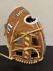 Wilson A2000 1716 11.5" Infield Baseball Glove