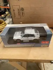 Sun Star 1/18 Scale Model 3101 - 1989 Lancia Delta HF Integrale 8V - White