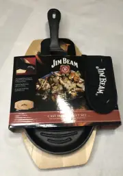 Jim Beam Cast Iron Skillet Set W/ A Handle Mitt & Wood Trivet