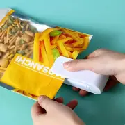 Portable Bag Heat Sealer Plastic Package Storage Bag White Mini Home Sealing Clip Food Snack Fruit Fresh Keeping Gadgets
