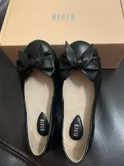 NEW Girls BLOCH AYVA Black Bow Ballet Flats Shoes Leather US 10 EU 28