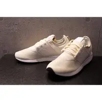 在飛比找蝦皮購物優惠-NEW BALANCE 247 米白