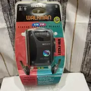 Vintage Sony Walkman AM/FM Stereo Auto-Reverse Cassette Tape Player (WM-FX321/M)