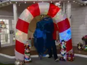 KRINGLE EXPRESS QVC 8 ft INFLATABLE CANDY CANE ARCH lighted inside NEW