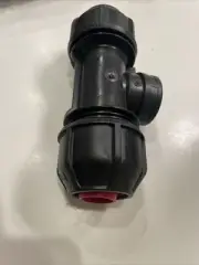 NEW - Philmac 1 inch IPS SIDR Tee - Two Sides For Pipe, One Side Threaded