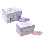 【SANRIO 三麗鷗】迷你濕紙巾8抽(30入/盒) + 每朝健康 雙纖綠茶650ML(24入/箱)