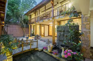 麗江寒白客棧(原詩語精品客棧)Lijiang Poetic Boutique Inn