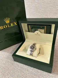 在飛比找Yahoo!奇摩拍賣優惠-Rolex 98 新 收藏 少使用 女錶 小巧精緻、實用、可