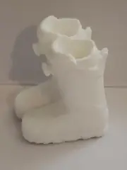 BARBIE DOLL WHITE SNOW BOOTS FITS REGULAR DOLLS WITH FLAT FEET