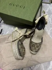 GUCCI Pilar GG Ankle Tie Espadrille Platform Wedge Size 35/ US 5 in Beige/Brown