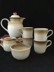 Noritake FANFARE 8621 Coffee Pot/Server, 4 Cups/Mugs, Sugar/Creamer Set