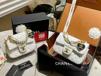 在飛比找Yahoo奇摩拍賣-7-11運費0元優惠優惠-【二手包包】Chanel 24 上新D2珍珠方胖子 就是我心