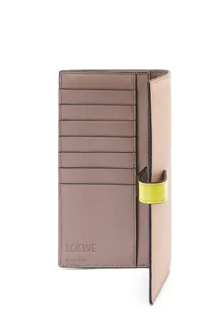 LOEWE長夾 Brand zip around wallet in classic calfskin