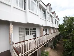 華欣普倫台服務式公寓Ploen Terrace Hua Hin Service Apartment