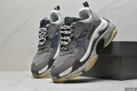 在飛比找Yahoo!奇摩拍賣優惠-世家老爹鞋Balenciaga Triple-S Sneak