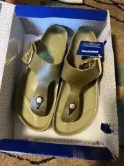 Birkenstock New w/ Box Gizeh Big Buckle Olive Green Oiled Exquisite Size42