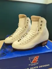 Riedell 1310 Special, Size 4 1/2, Width B/A Ladies Figure Skating Boots