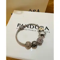 在飛比找蝦皮購物優惠-Pandora 手環 滿鑽愛心扣頭 正品