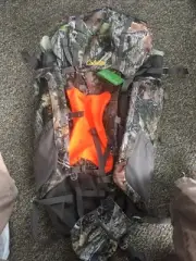 Cabelas 60L Versa pack Frame Pack Brand New SAMPLE
