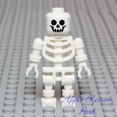 LEGO SKELETON MINIFIG White Skull Head w/Dangly Arms - Halloween Castle Monster