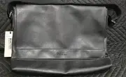 New Kenneth Cole REACTION The Grand Tour Business Messenger Tablet Bag