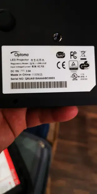 Optoma 奧圖碼LED微投影機 只用三次，多附一個相機包，便宜賣囉，原價25000