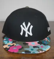 New Era 9Fifty New York Yankees Men's Hat Cap Floral Camo Basic Snapback