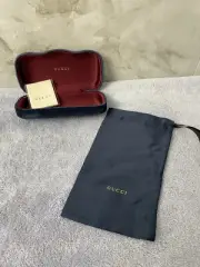 New Gucci Medium Clamshell Eyeglasses Case Blue Velvet