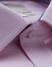 Hawes & Curtis Men's Business Pink & White Dogstooth Extra Slim Fit Shirt with Contrast Detail | Single Cuff | Non Iron Size: 15" collar, 33" sleeve
