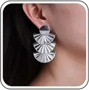 [Inateannal] Exaggerated Fan Earrings Gold Coin Disc Stud Earrings Metal Fan Shaped Earrings Statement Layered Leaf Drop Earrings Geometric Fan Dangle Earrings Jewellery