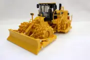 1/64 C-COOL Engineering Soil Compactor Vehicle Truck Toy Model