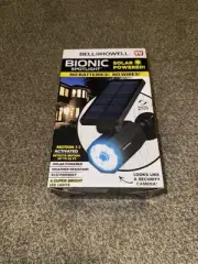 Spotlight LED Solar Lights Outdoor Security Light Deluxe 60° Beam Angles New